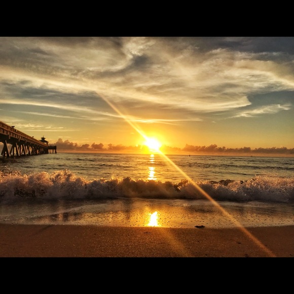 Meet your Posher, Beth - Picture 2 of 2